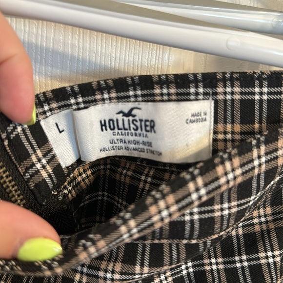 Plaid Skirt - Picture 2 of 3